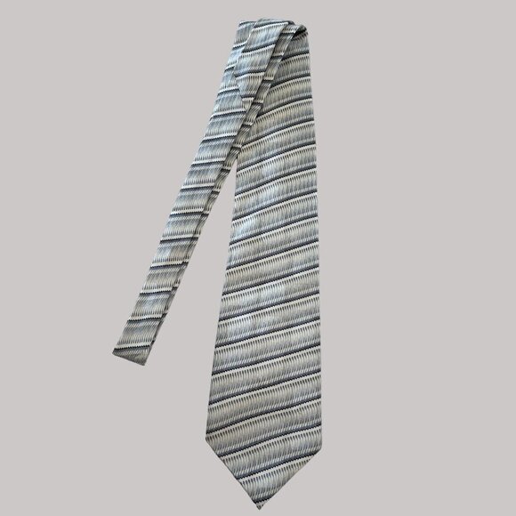 Salvatore Pellegrino Mens Gray Black Silver‎ Striped 100% Silk Necktie Italy - Picture 6 of 6